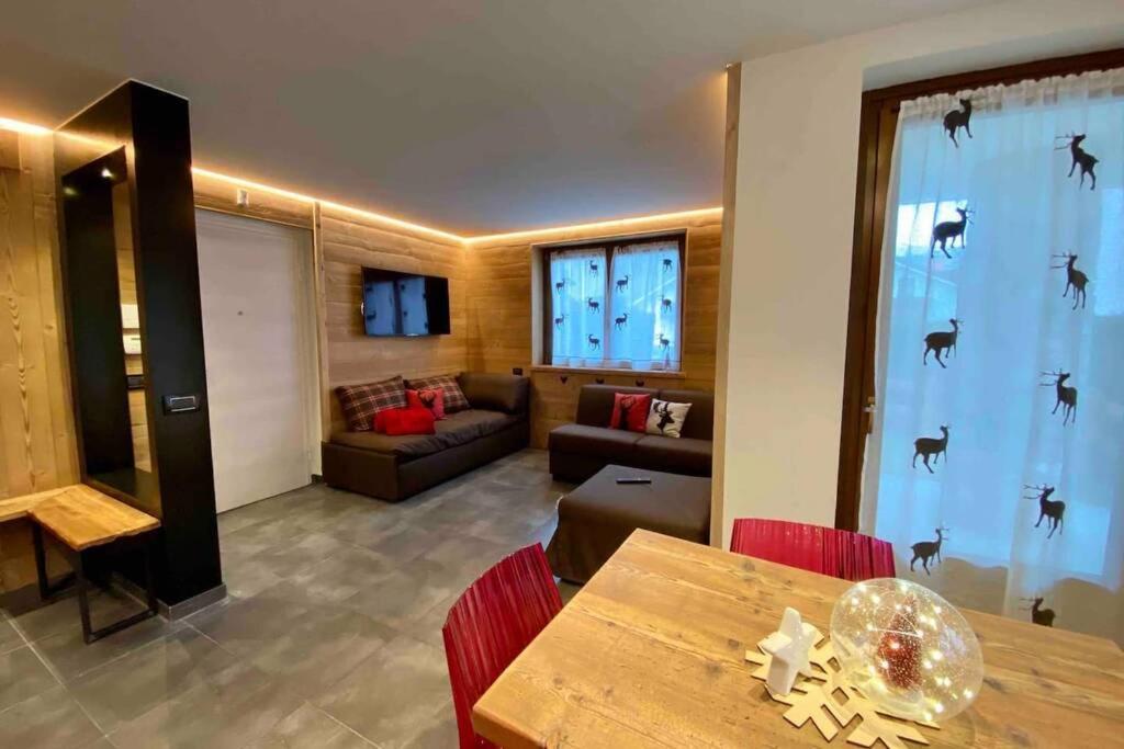 La Petite Maison D'Erika Aosta Esterno foto